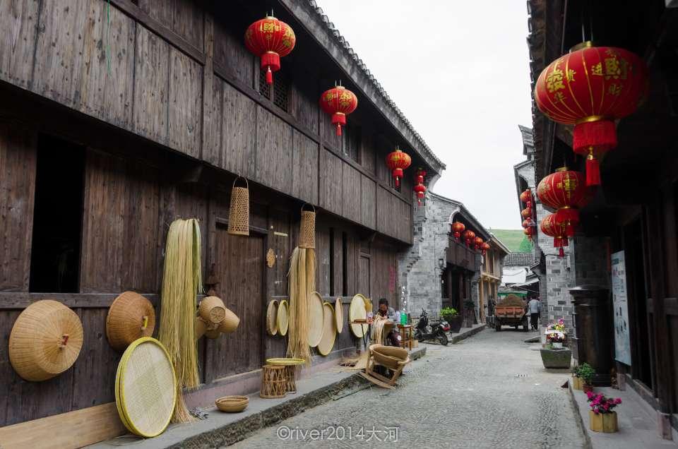 逃离黄金城堡