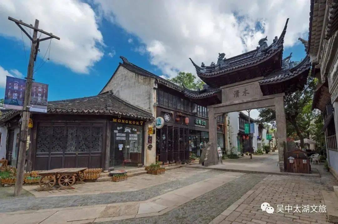山西:高速公路服务区设“年货大集”,感受浓浓年味